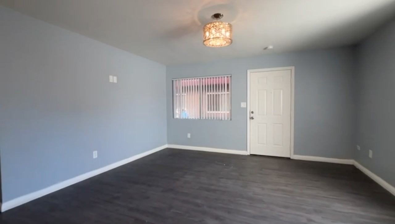 Rose Gardens - Photo 4 of 22