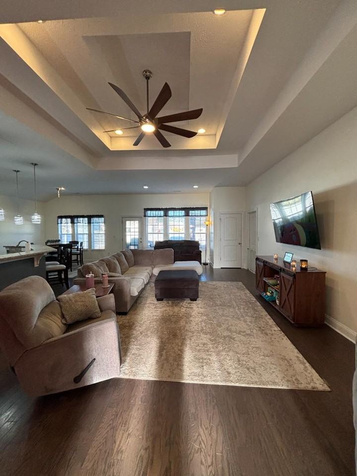 343 Camrose Way - Photo 5 of 11