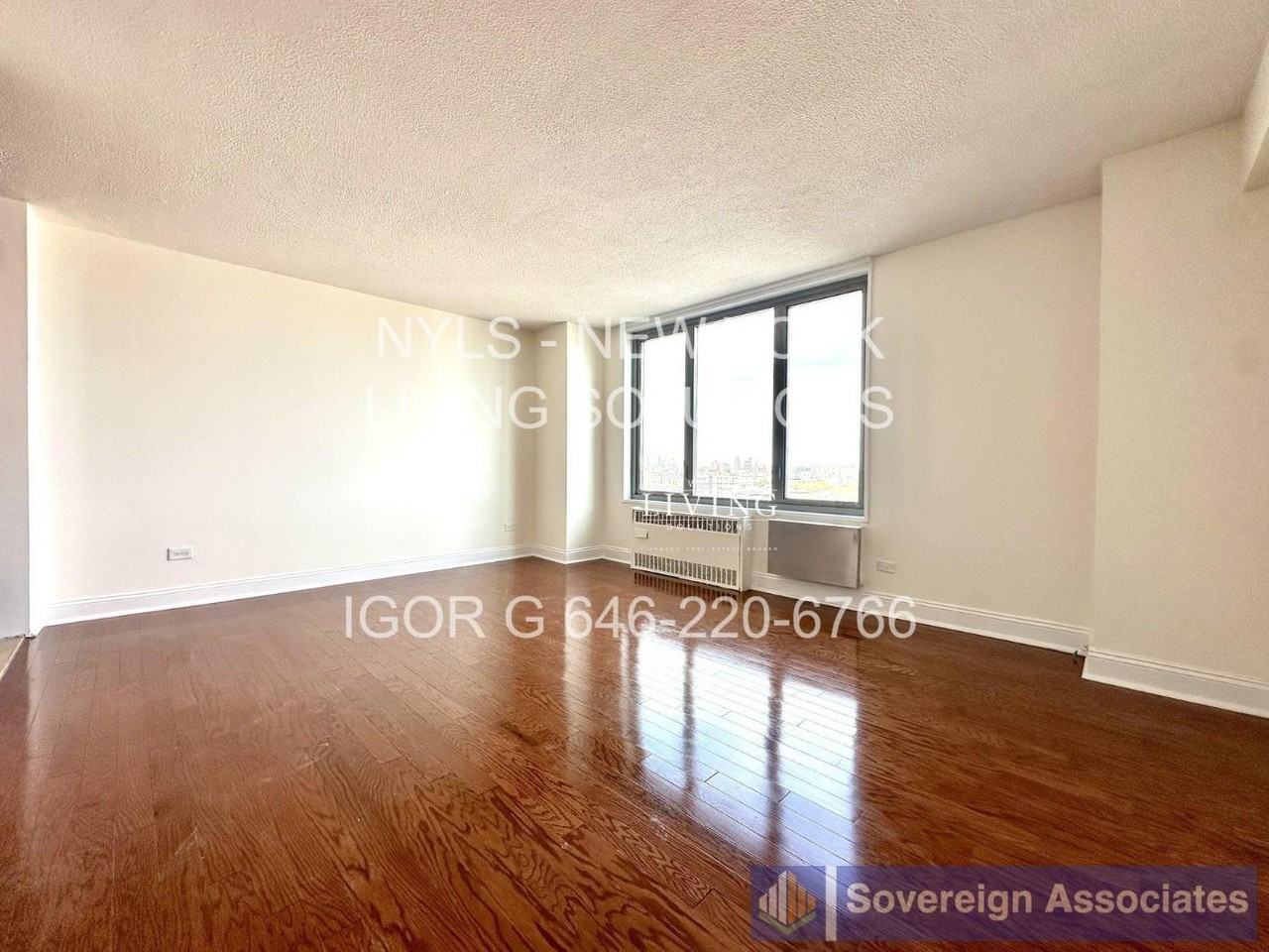 La Salle St #E20 - Photo 2 of 3