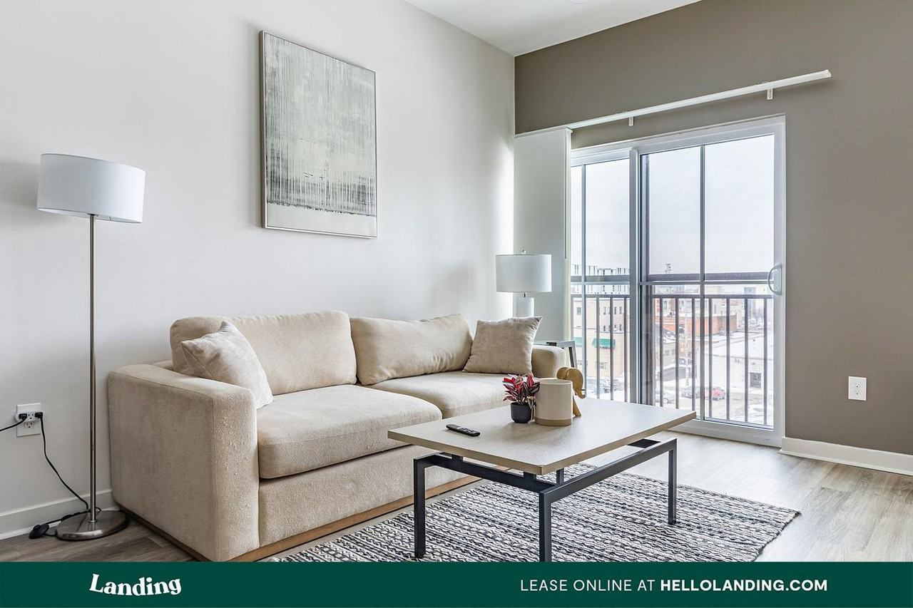 409 Oak St - Photo 6 of 50