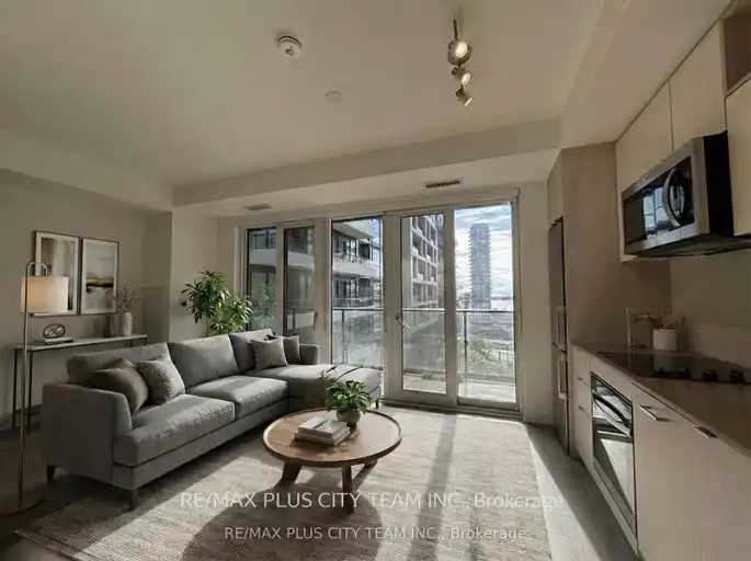 135 Lower Sherbourne St #1436