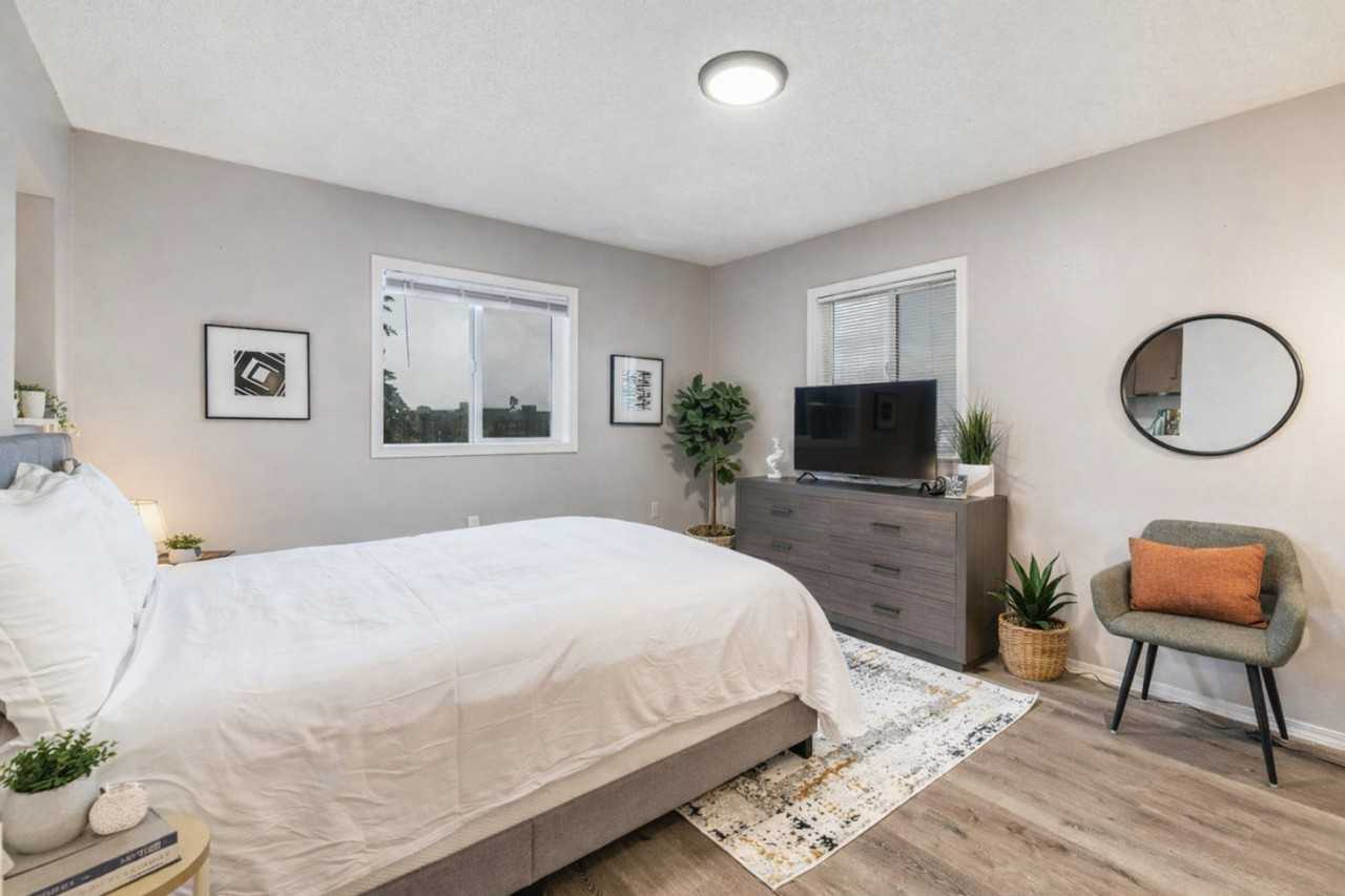 1805 Yakima Ave #1045869P - Photo 2 of 20