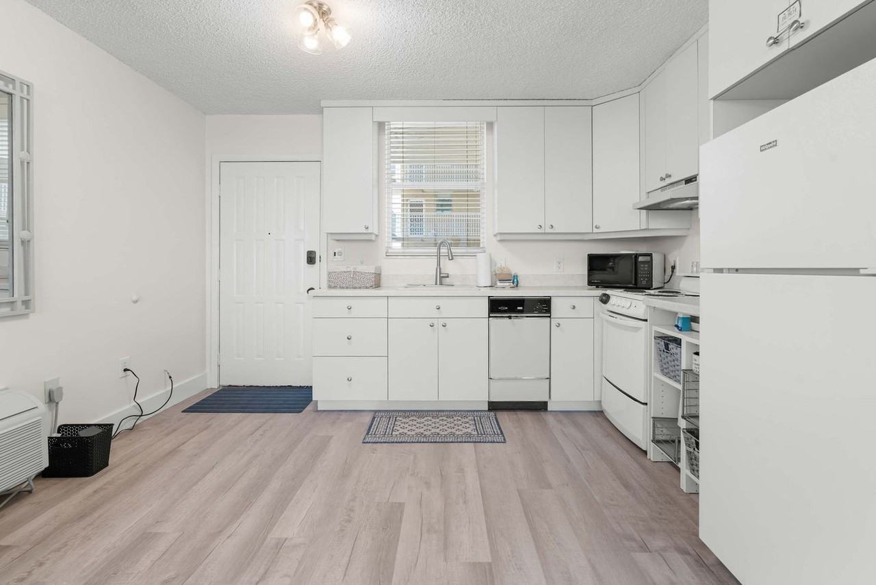 5800 Bonita Beach Road Southwest - Photo 6 of 21