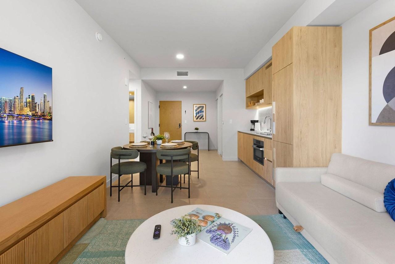 601 North Miami Avenue - Photo 2 of 60