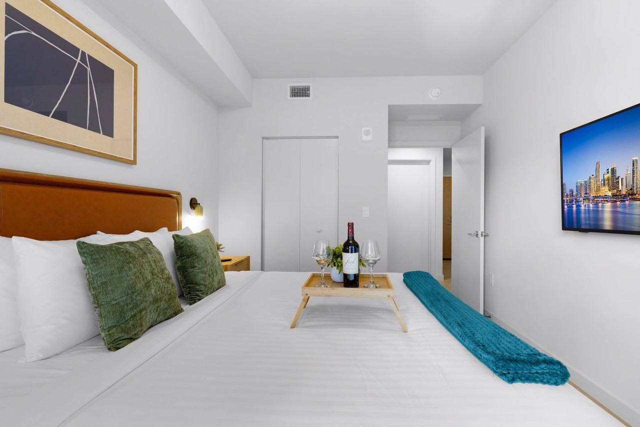 601 North Miami Avenue - Photo 6 of 60