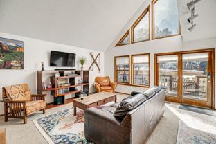 320 E Gunnison Ave - Photo 1 of 1