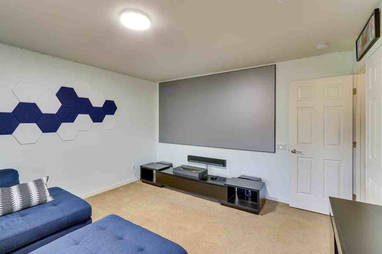 19053 N Wilson St #1386069P - Photo 3 of 36