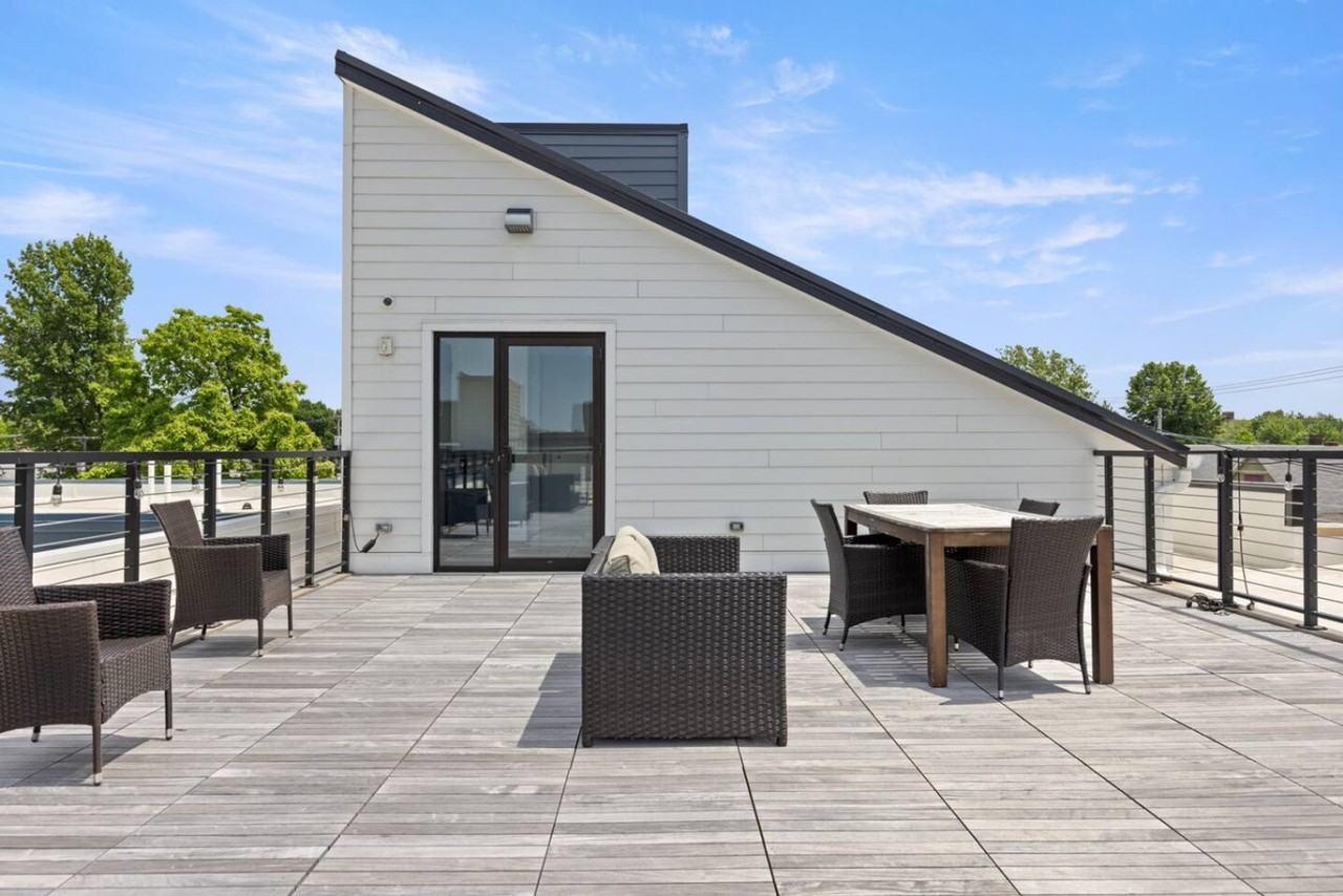 12607 Larchmere Blvd #1466500P - Photo 7 of 46