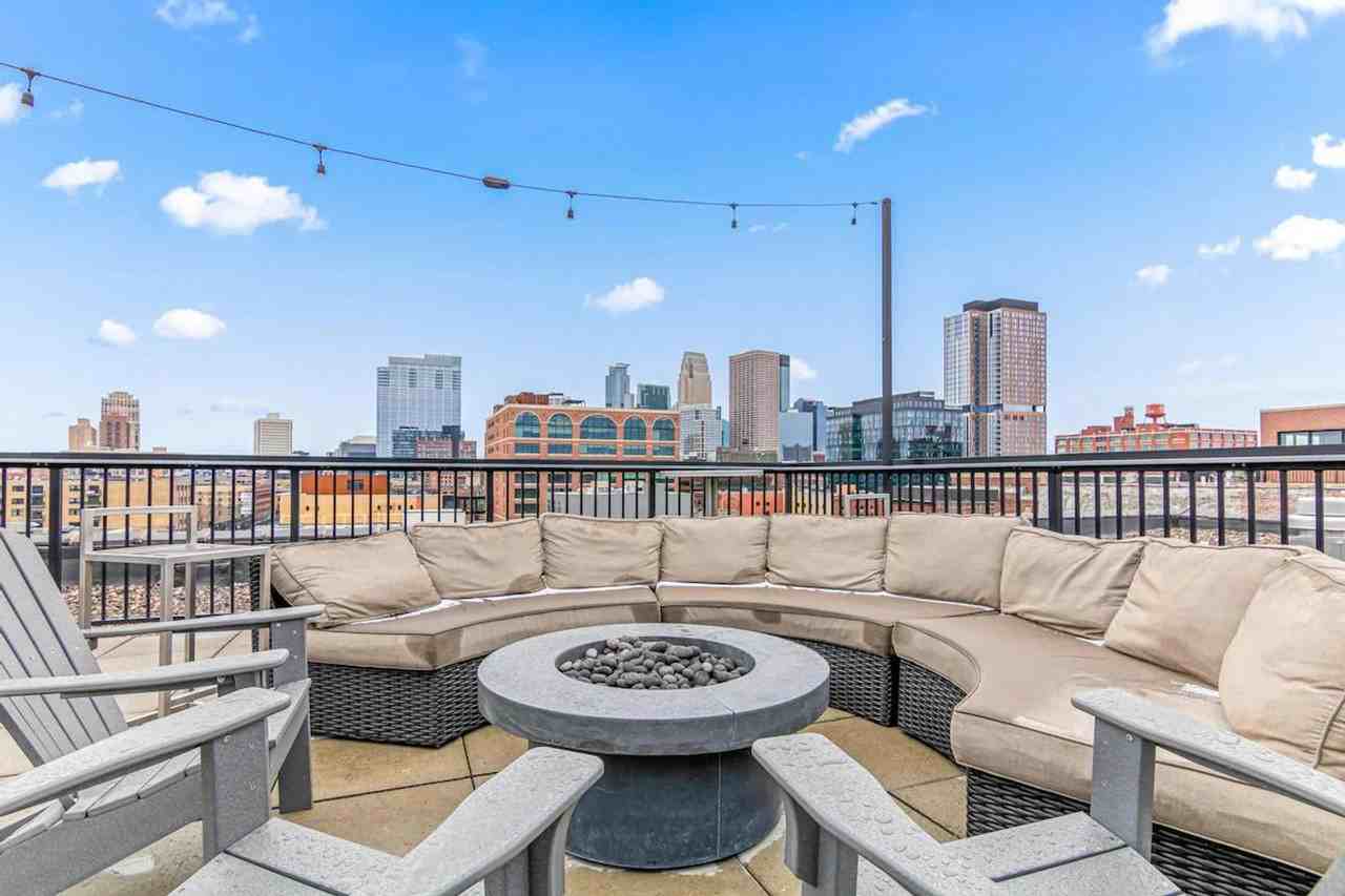 606 Washington Ave N #1468093P - Photo 7 of 50