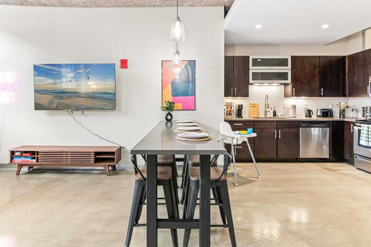 606 Washington Ave N #1468093P - Photo 3 of 50