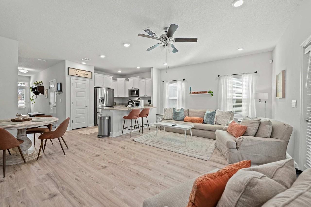 12 Sandy Cove Way #1468396P - Photo 4 of 46