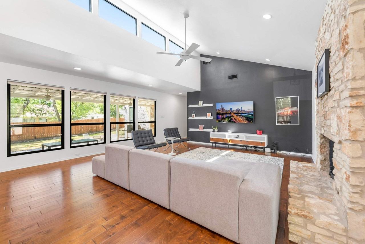 11502 Oak Knoll Dr #1462773P - Photo 2 of 21