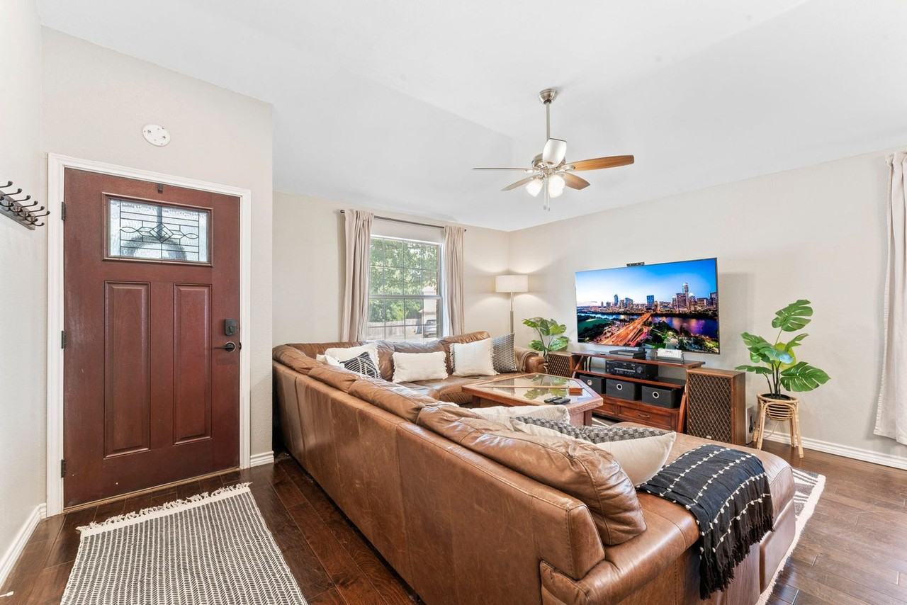 1820 Whirlwind Trl #1462782P - Photo 3 of 35