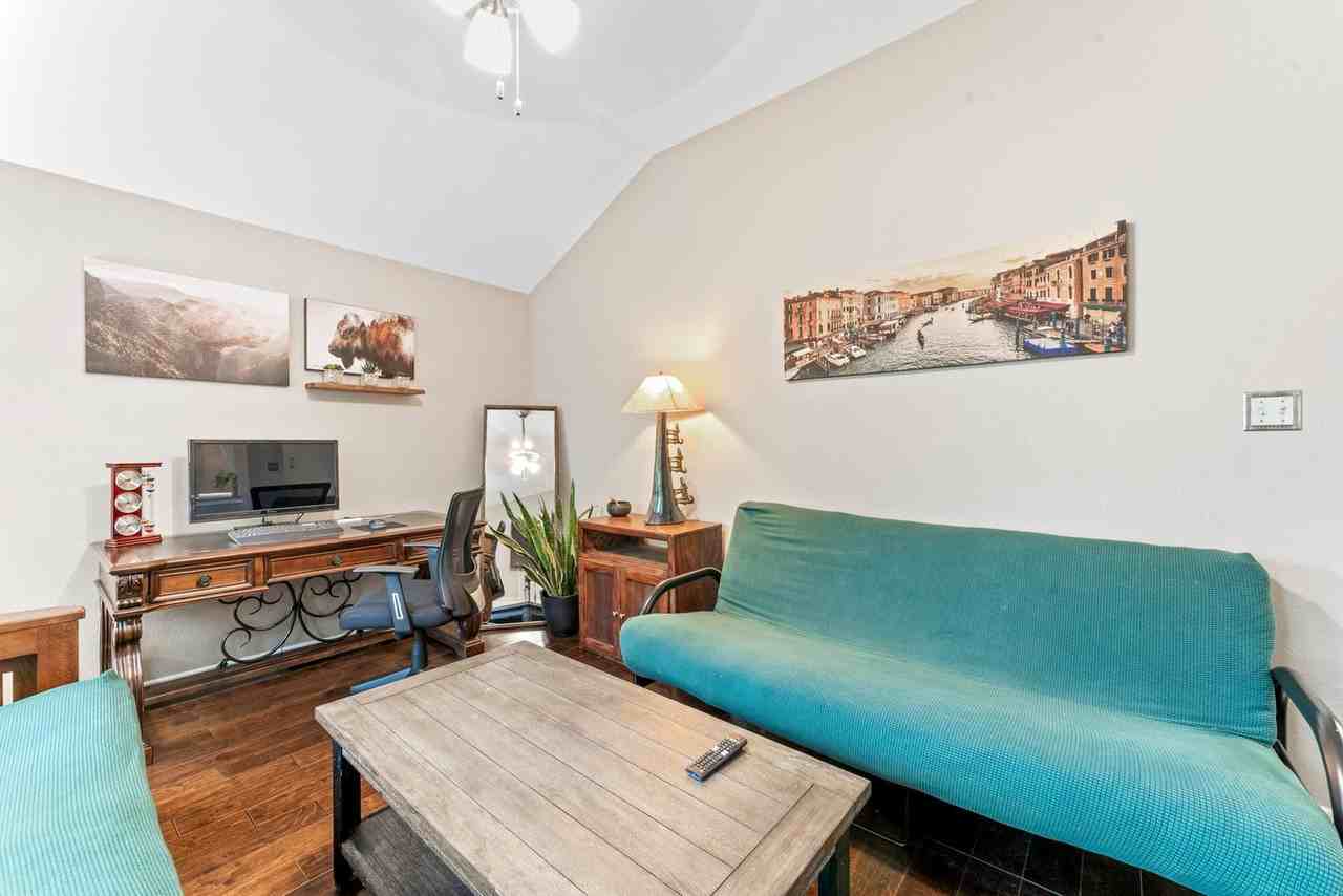 1820 Whirlwind Trl #1462782P - Photo 5 of 35