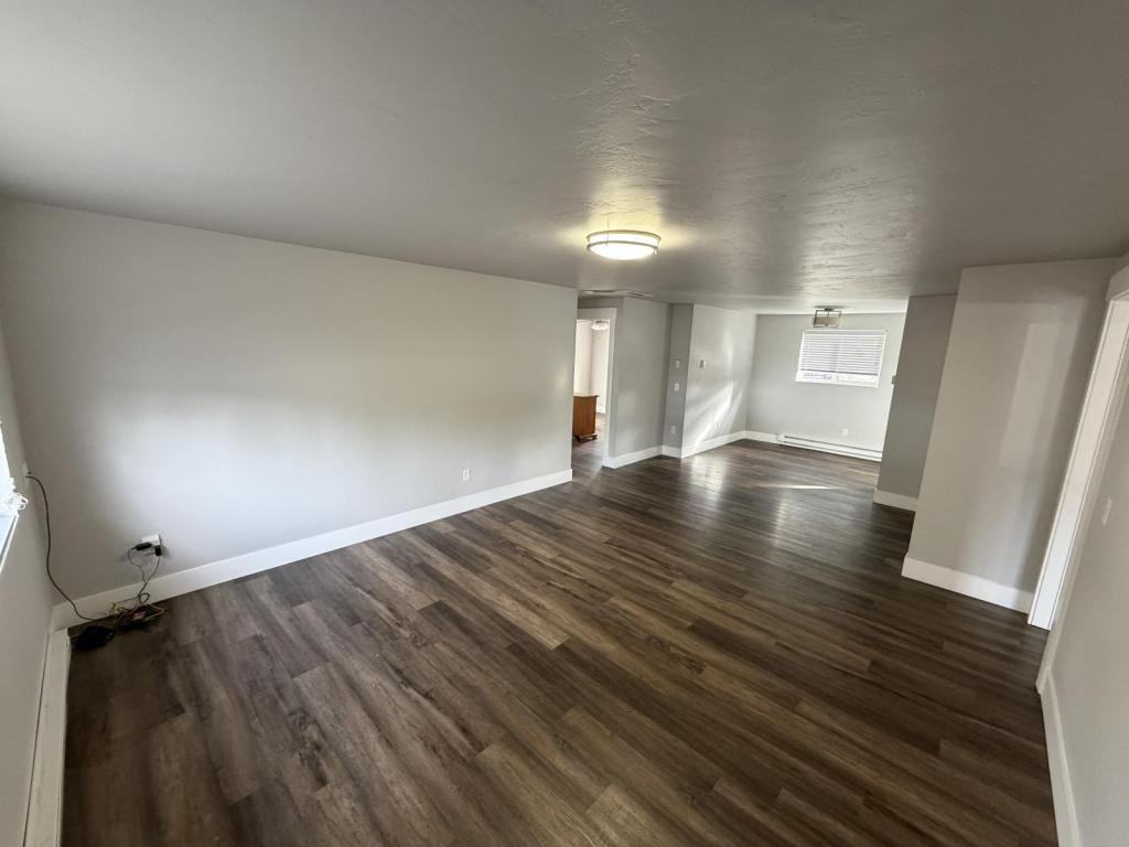 908 E Violet Ave - Photo 3 of 17