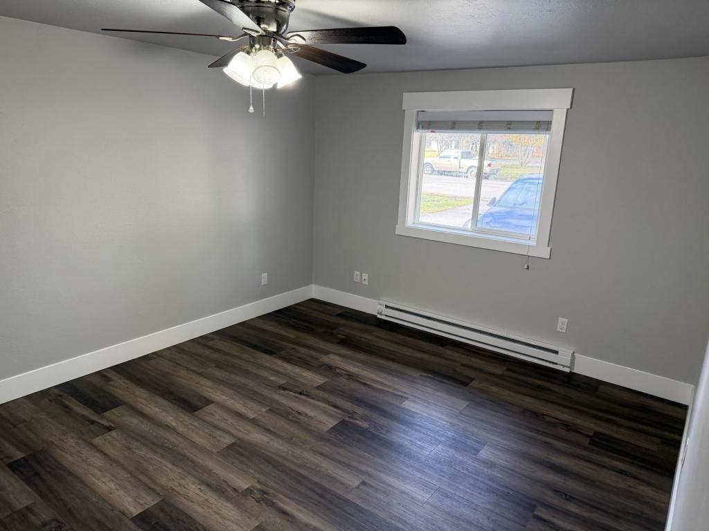 908 E Violet Ave - Photo 7 of 17