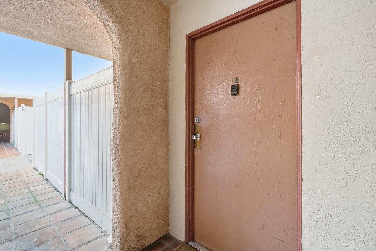 Taos West - Photo 2 of 38