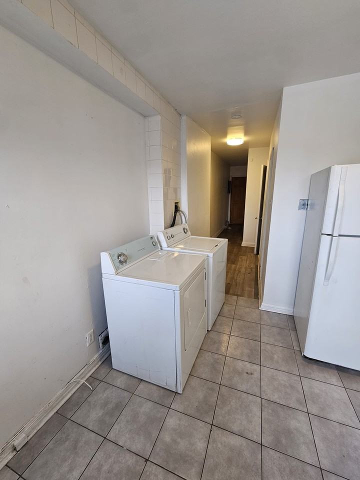 3825 Rue Beaubien Est #4 - Photo 4 of 12