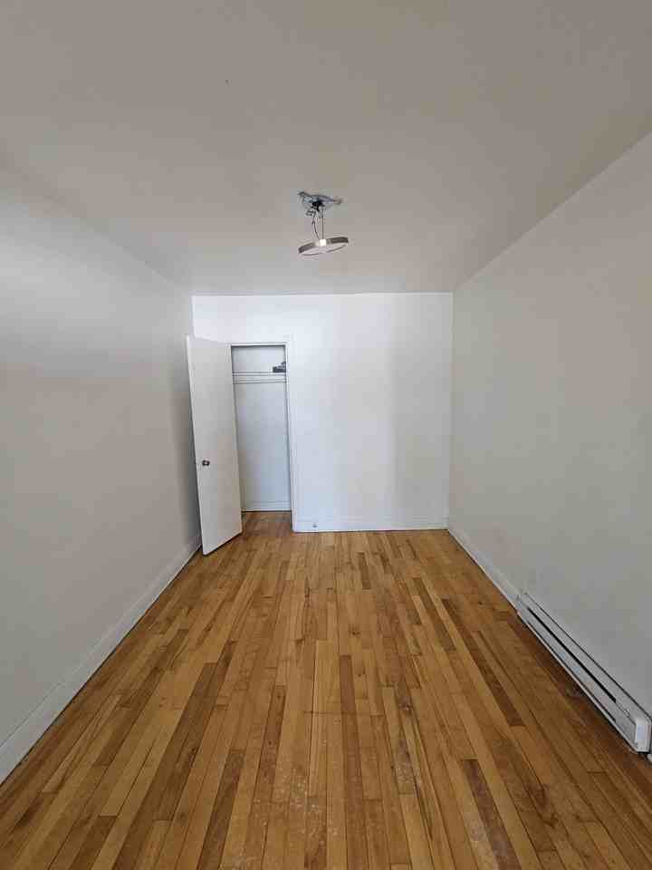 3825 Rue Beaubien Est #4 - Photo 7 of 12