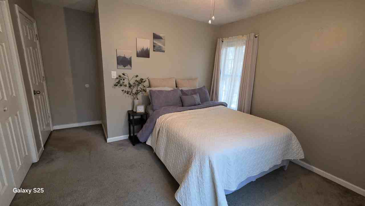 2005 Mount Vernon Road - Photo 2 of 20