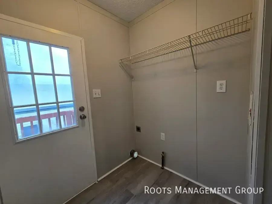 37 Eagle Dr #37 - Photo 4 of 18