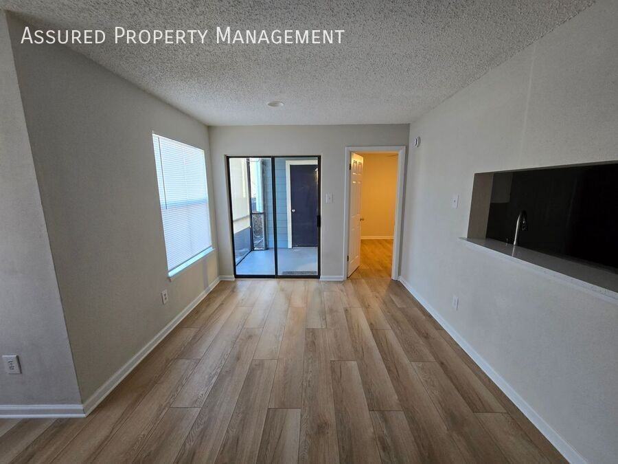 3708 Idlebrook Cir #108 - Photo 5 of 16