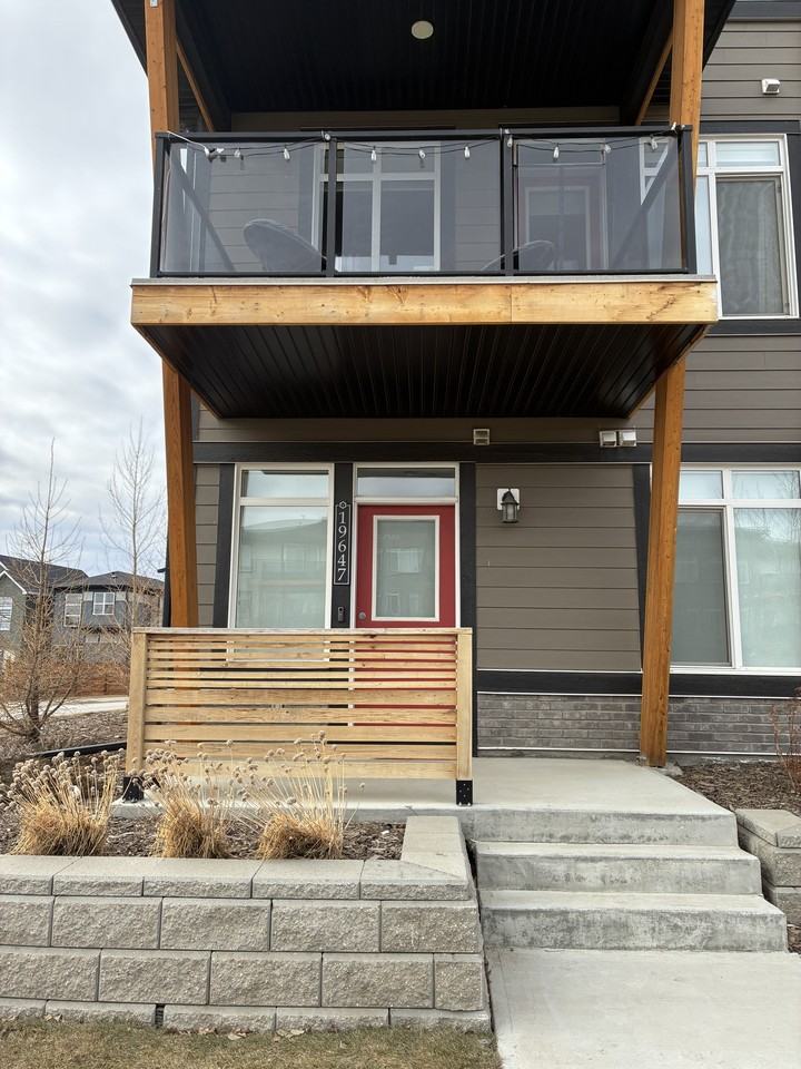 19647 45 Street Southeast - Photo 2 of 11