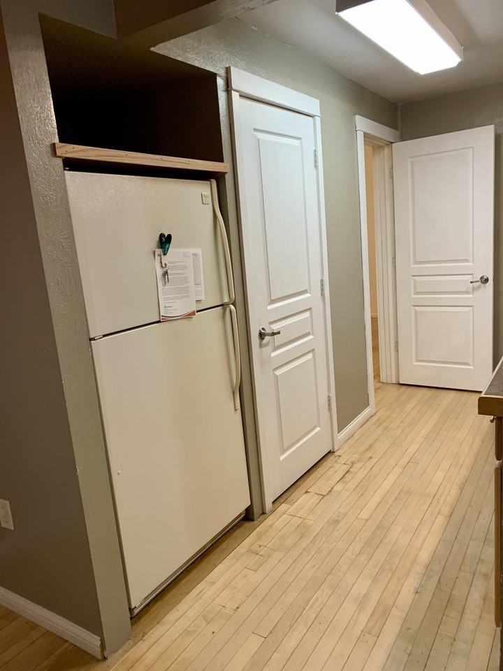 410 E Cherry St #1 - Photo 3 of 25