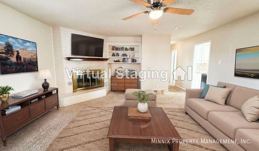 4309 58th St #B - Photo 2 of 22