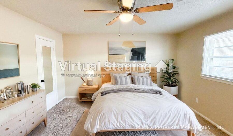 4309 58th St #B - Photo 3 of 22