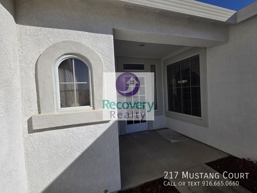 217 Mustang Ct - Photo 4 of 20