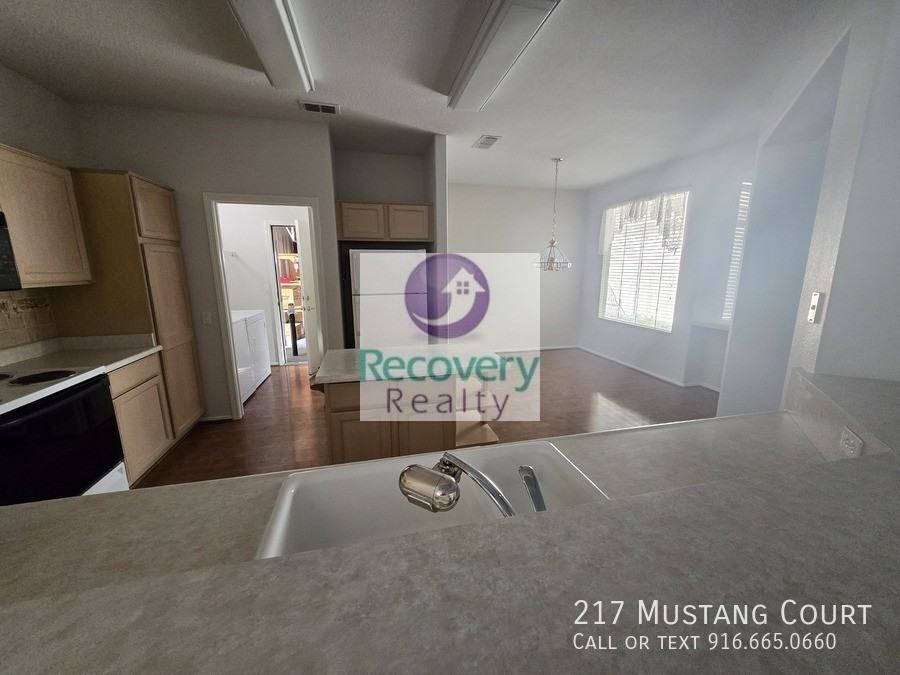 217 Mustang Ct - Photo 7 of 20