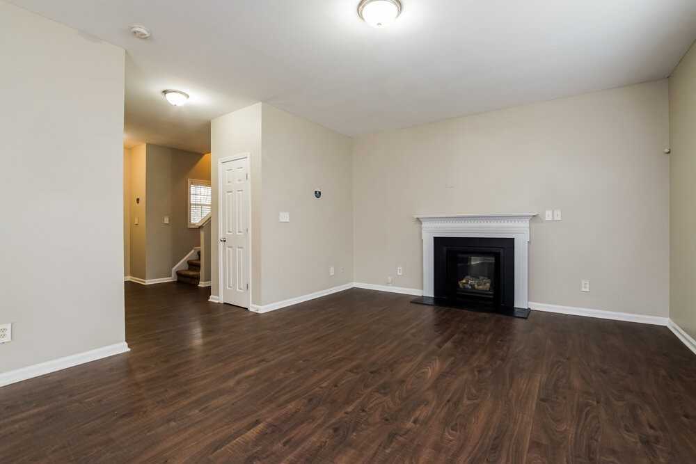 610 Crosstie St - Photo 6 of 18