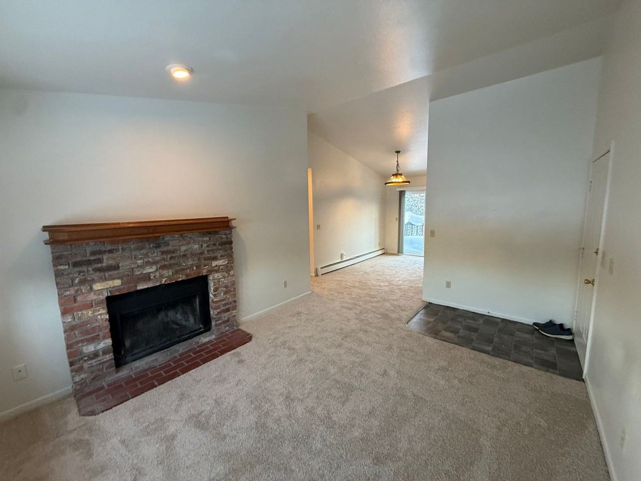 3310 Max Cir #3 - Photo 4 of 16