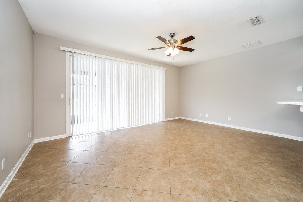 5860 Sandstone Way - Photo 5 of 17