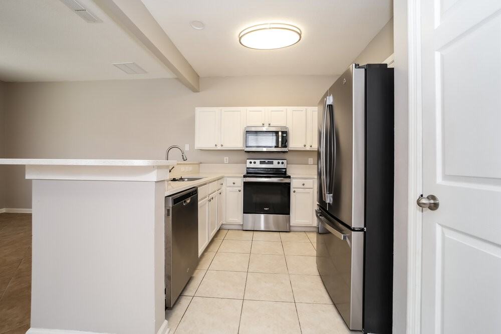 5860 Sandstone Way - Photo 7 of 17