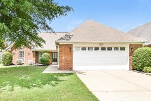 featured image of 838 Clearview Cv