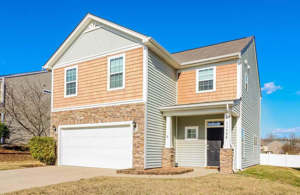 3308 Brackhill St - Photo 5 of 17