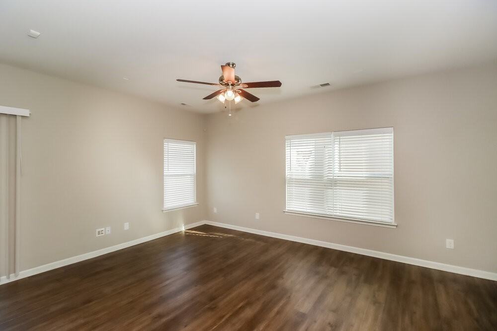 3308 Brackhill St - Photo 6 of 17