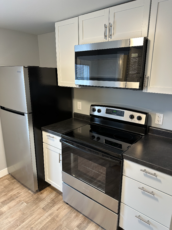 138 E Stockbridge Ave #2 - Photo 3 of 10