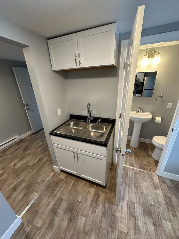 138 E Stockbridge Ave #2 - Photo 4 of 10