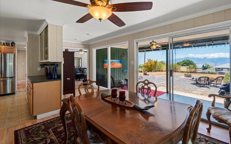 190 Aliiolani St - Photo 4 of 13