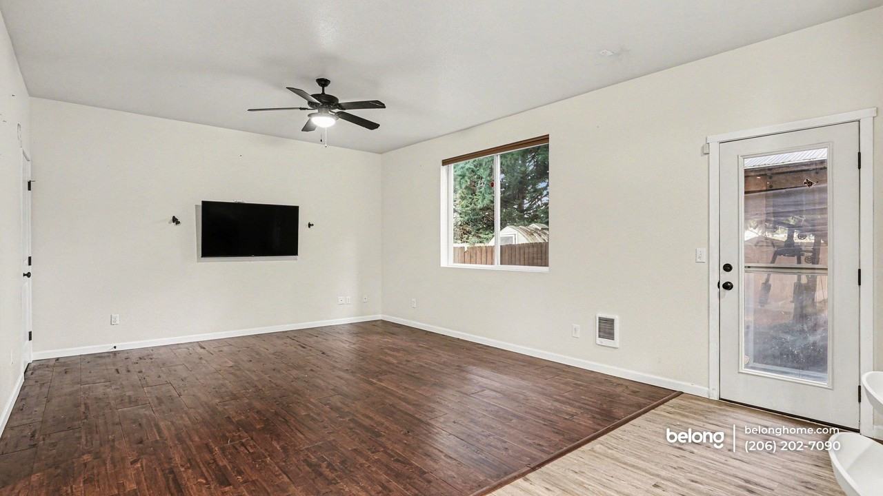 16415 25th Avenue Ct E - Photo 7 of 28