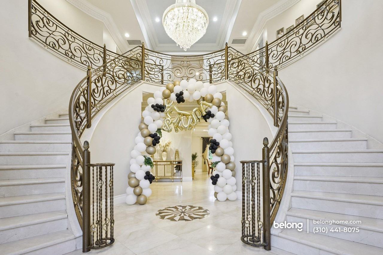 5344 Leghorn Ave - Photo 2 of 16