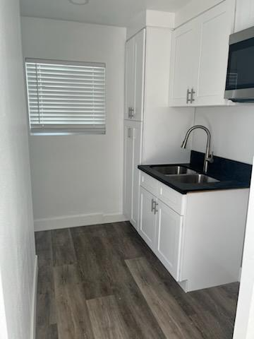 8025 3/4 Gardendale St - Photo 3 of 7