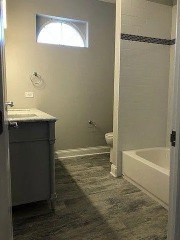 725 Warner Ave - Photo 7 of 12