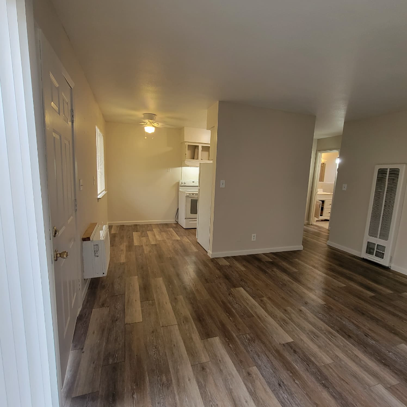 1311 E San Bruno Ave #G - Photo 2 of 8