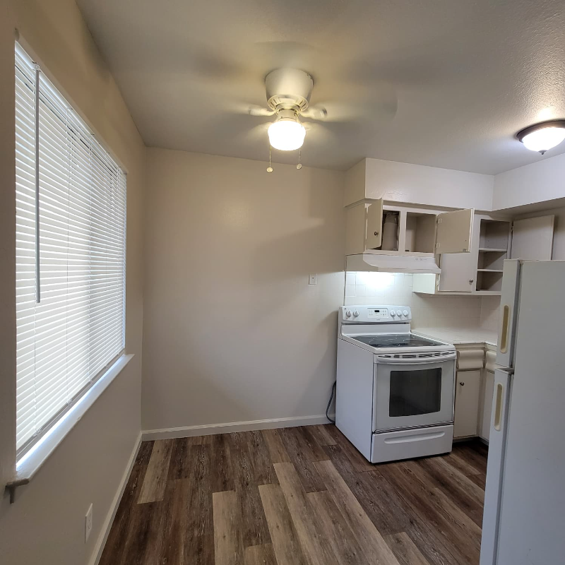 1311 E San Bruno Ave #G - Photo 7 of 8