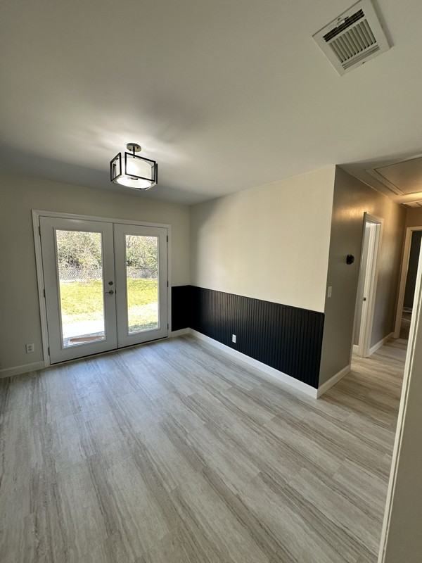 104 Duke Rd - Photo 2 of 13