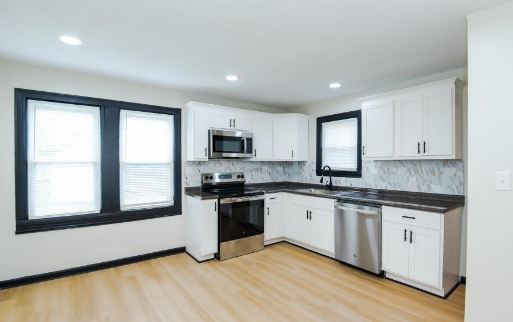 1044 Tennessee Ave - Photo 6 of 17